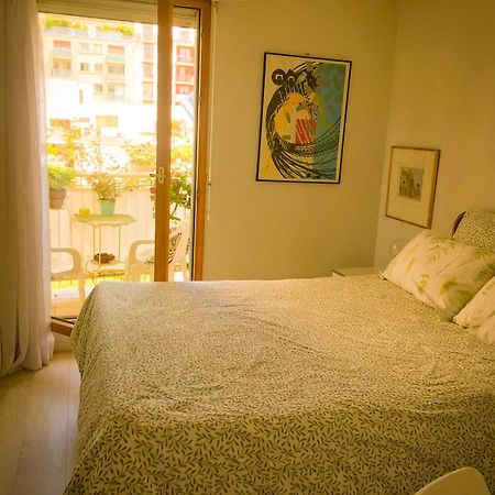 Double Room With Balcony Paris Exteriör bild