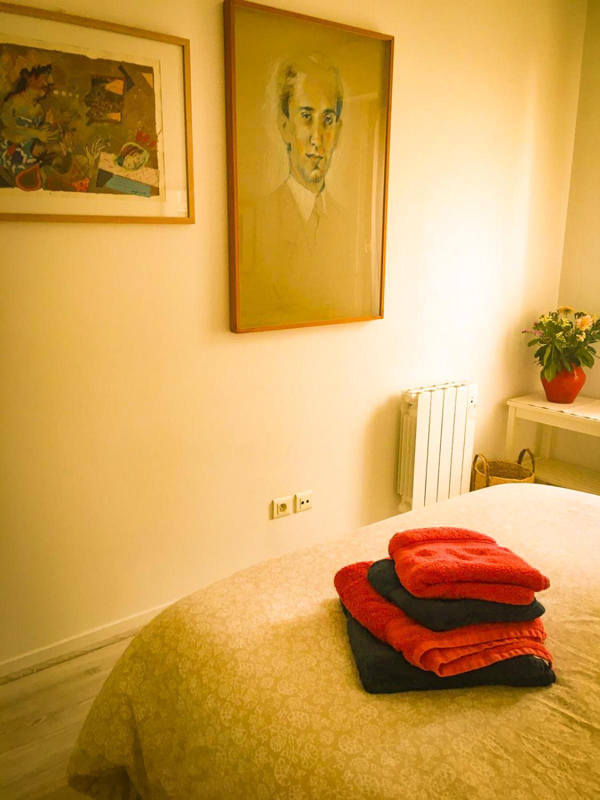 Double Room With Balcony Paris Exteriör bild