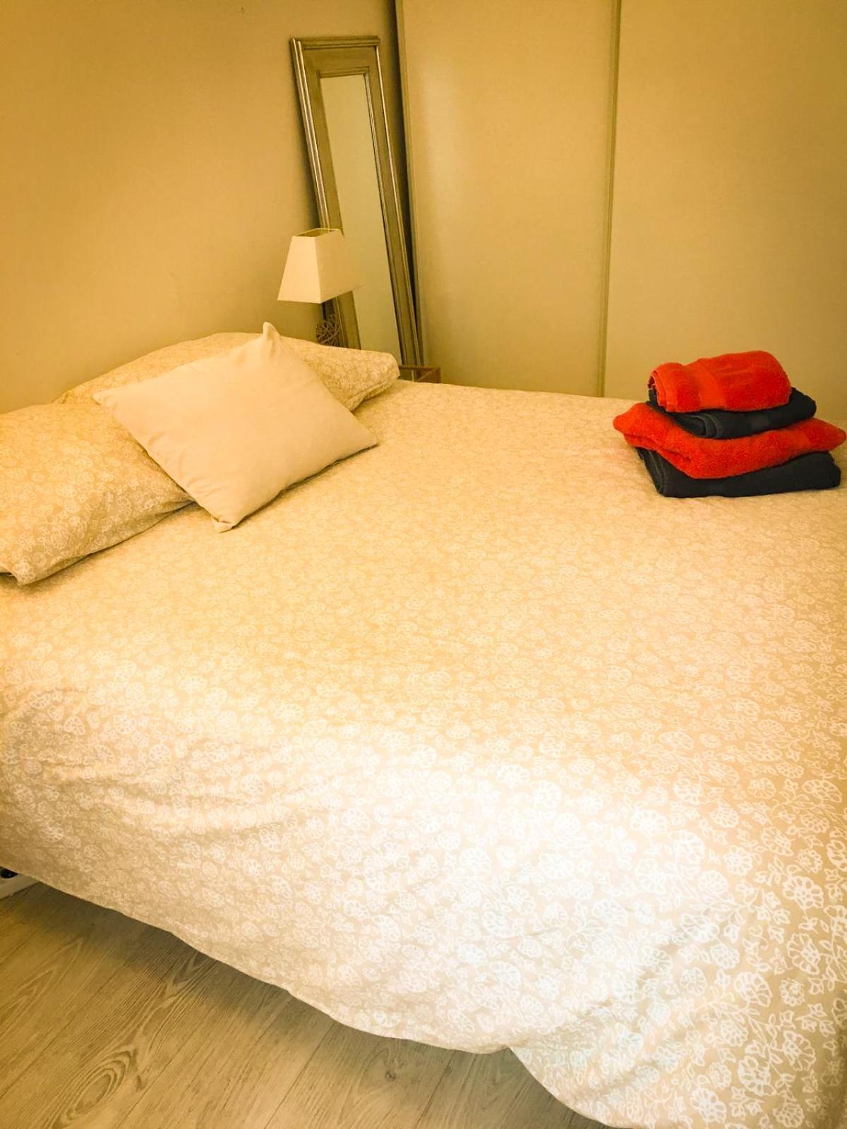 Double Room With Balcony Paris Exteriör bild